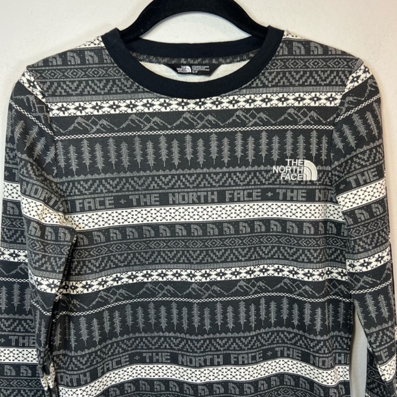 North Face Women's Holiday Nordic Waffle Shirt Black  Base Layer Athletic  Small - Picture 3 of 14